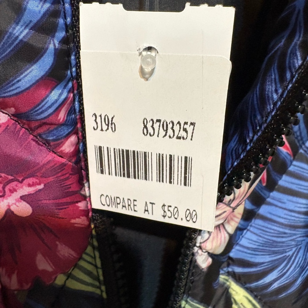 Stella Parker NWT Floral Quilted Print Sleeveless Vest/ 2 front pockets size L - Picture 3 of 5